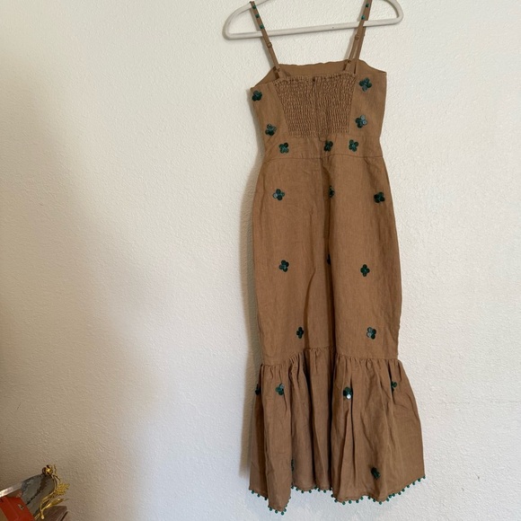 EDDY Desirae Midi Dress Light Fawn & Emeralds - Picture 14 of 16